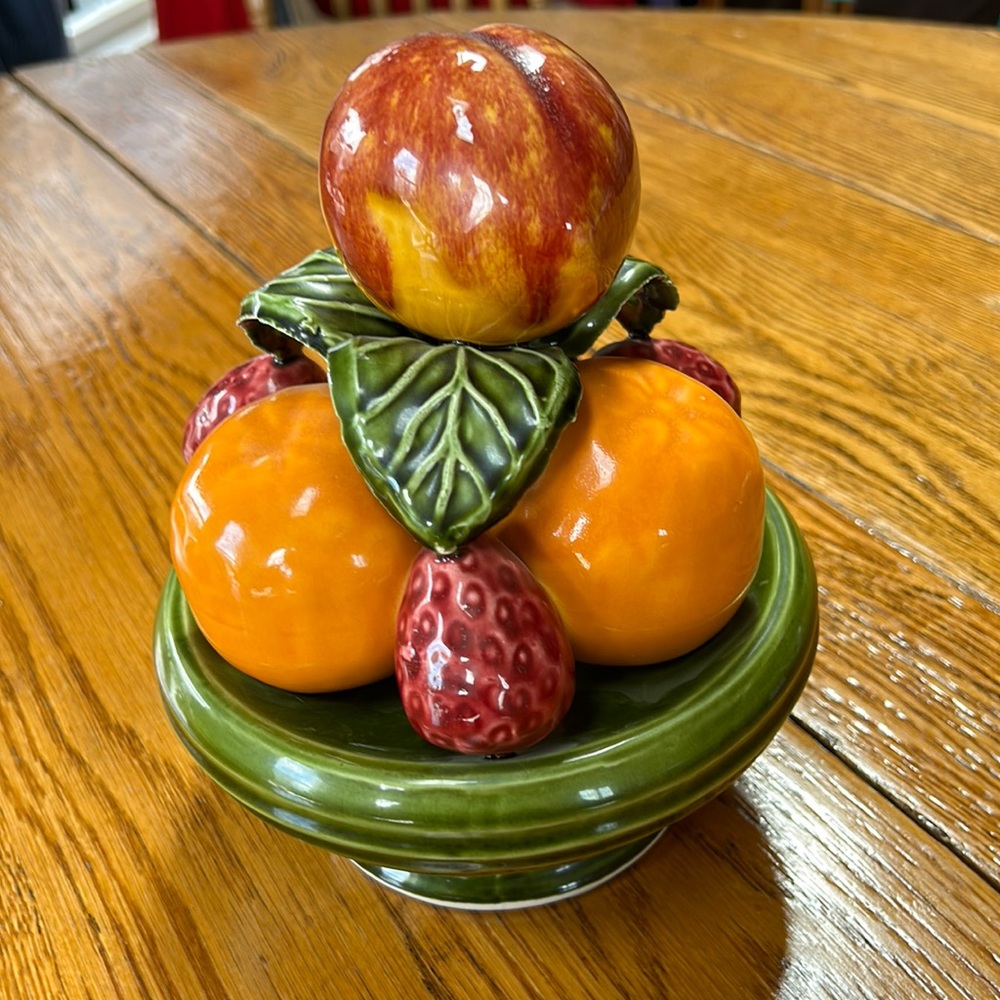 Jay Willfred Andrea by Sadek vintage Portugal majolica fruit tower in bowl.